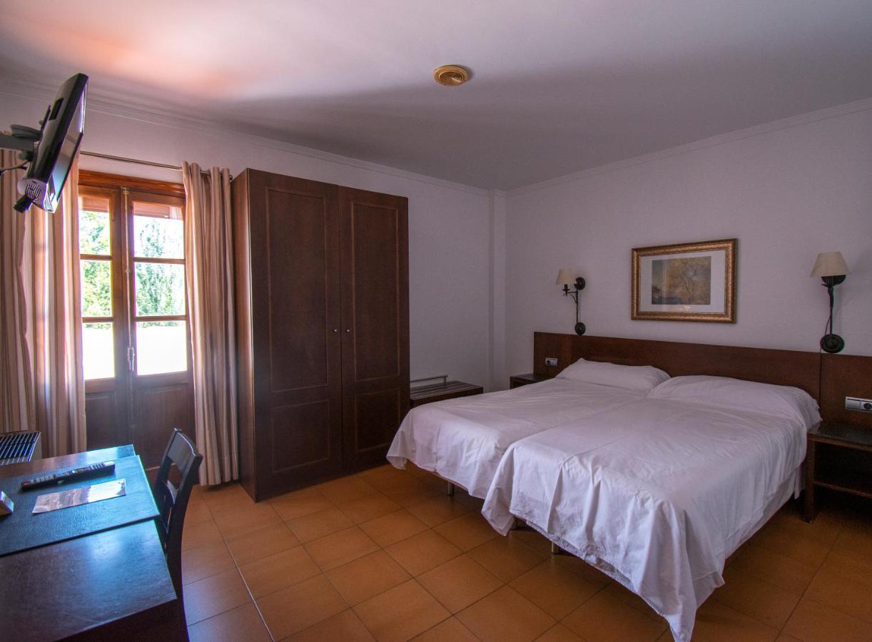 Hotel Del Carmen Prado Del Rey Dış mekan fotoğraf